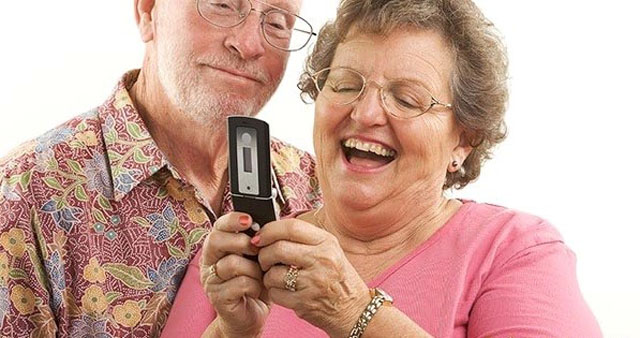 сотовые телефоны для пожилых людей